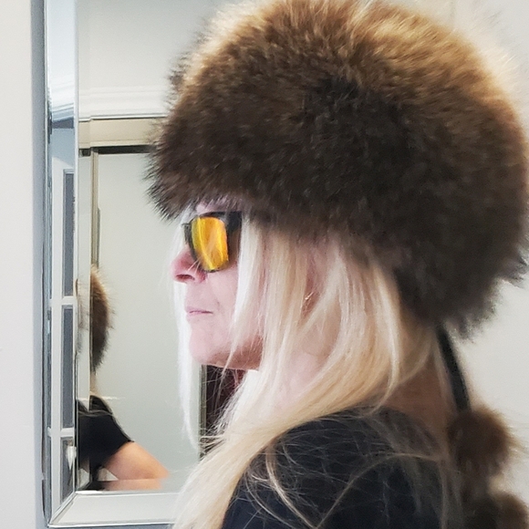 Luxurious Raccoon Real Fur Hat - Picture 5 of 10